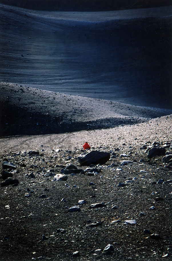 Alone inside Hverfjall (Iceland)
photo by Krysale © 2012